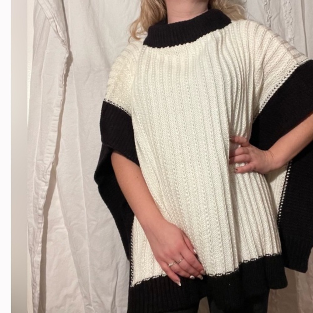 Womens Rebecca Minkoff Colorblock Rib Poncho In Cream/Black